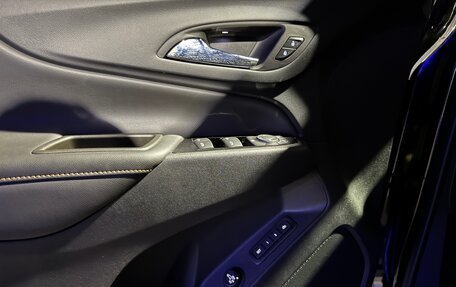 Chevrolet Equinox III, 2023 год, 2 390 000 рублей, 7 фотография