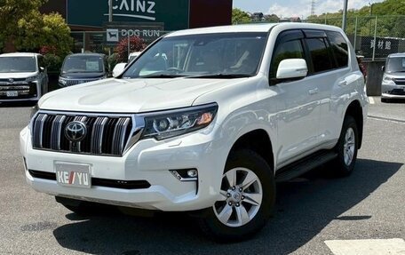 Toyota Land Cruiser Prado 150 рестайлинг 2, 2021 год, 3 800 090 рублей, 1 фотография