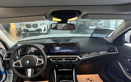 BMW 3 серия, 2024 год, 4 580 000 рублей, 9 фотография