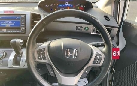 Honda Freed I, 2016 год, 950 000 рублей, 8 фотография