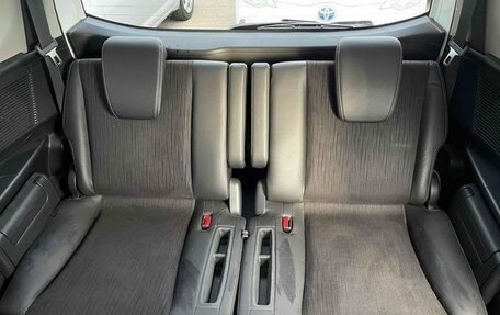 Honda Freed I, 2016 год, 950 000 рублей, 19 фотография