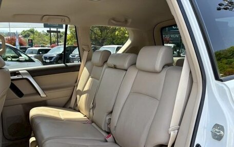 Toyota Land Cruiser Prado 150 рестайлинг 2, 2021 год, 3 800 090 рублей, 19 фотография