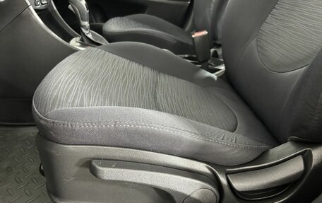 Hyundai Solaris II рестайлинг, 2015 год, 900 000 рублей, 10 фотография