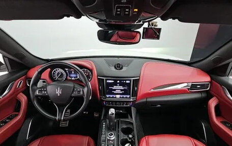 Maserati Levante I, 2021 год, 4 400 000 рублей, 6 фотография
