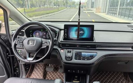 Honda Elysion, 2022 год, 3 300 000 рублей, 14 фотография