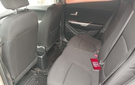 KIA Rio III рестайлинг, 2013 год, 890 000 рублей, 3 фотография