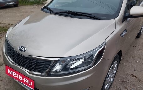 KIA Rio III рестайлинг, 2013 год, 890 000 рублей, 5 фотография