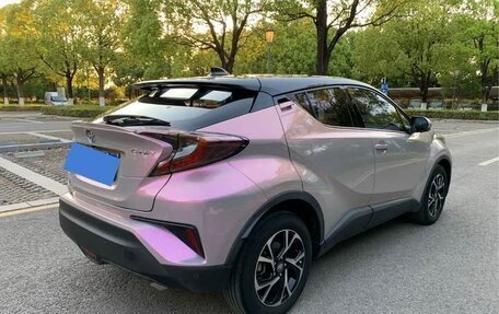 Toyota C-HR I рестайлинг, 2021 год, 1 999 999 рублей, 7 фотография