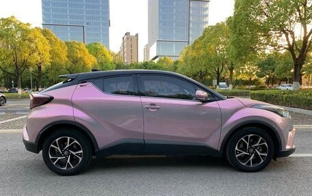 Toyota C-HR I рестайлинг, 2021 год, 1 999 999 рублей, 6 фотография