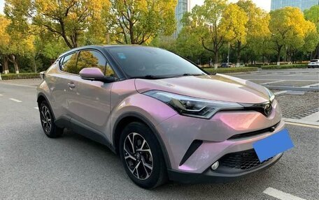 Toyota C-HR I рестайлинг, 2021 год, 1 999 999 рублей, 8 фотография