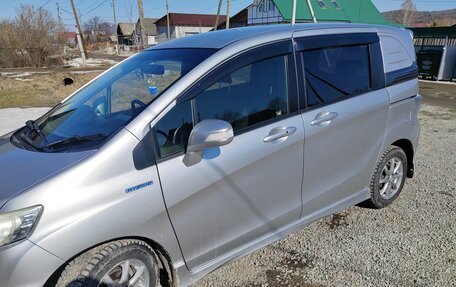 Honda Freed I, 2013 год, 1 305 000 рублей, 5 фотография