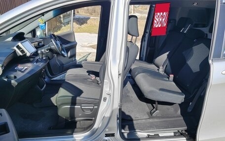Honda Freed I, 2013 год, 1 305 000 рублей, 15 фотография