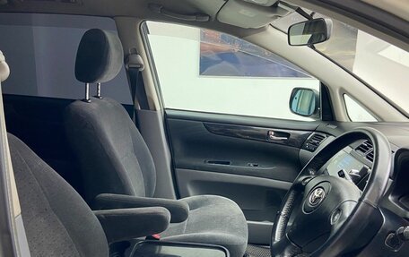 Toyota Ipsum II, 2001 год, 890 000 рублей, 14 фотография