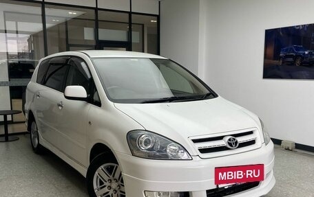 Toyota Ipsum II, 2001 год, 890 000 рублей, 3 фотография