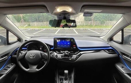 Toyota C-HR I рестайлинг, 2021 год, 1 999 999 рублей, 7 фотография