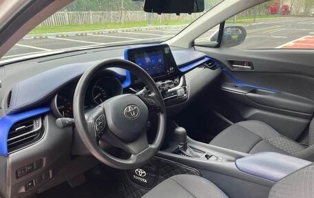 Toyota C-HR I рестайлинг, 2021 год, 1 999 999 рублей, 8 фотография