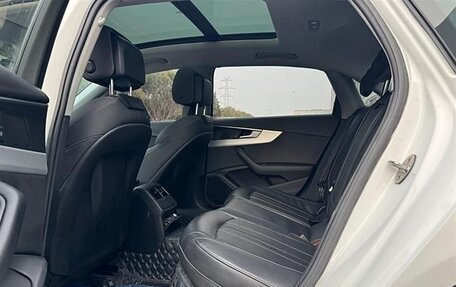 Audi A4, 2020 год, 2 100 000 рублей, 7 фотография