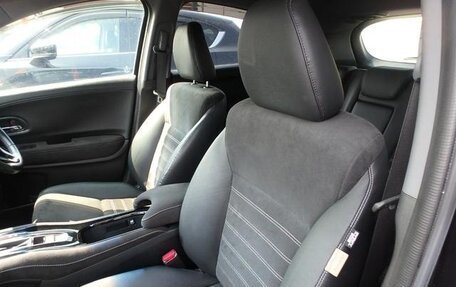 Honda Vezel, 2016 год, 1 330 000 рублей, 20 фотография