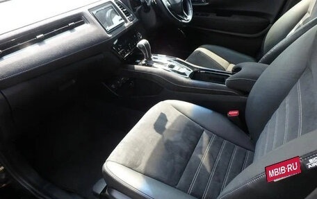 Honda Vezel, 2016 год, 1 330 000 рублей, 21 фотография