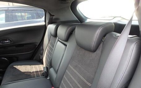 Honda Vezel, 2016 год, 1 330 000 рублей, 23 фотография
