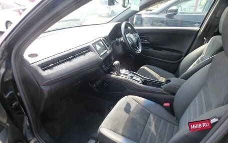Honda Vezel, 2016 год, 1 330 000 рублей, 19 фотография