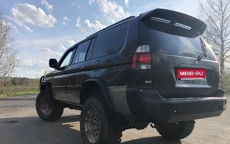 Mitsubishi Pajero Sport II рестайлинг, 2004 год, 1 400 000 рублей, 4 фотография