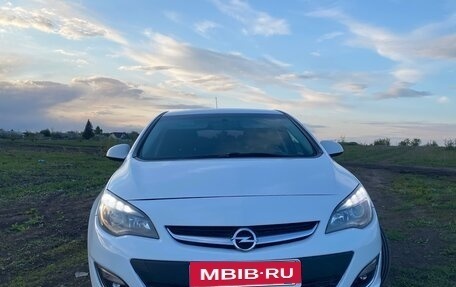 Opel Astra J, 2013 год, 1 000 000 рублей, 2 фотография
