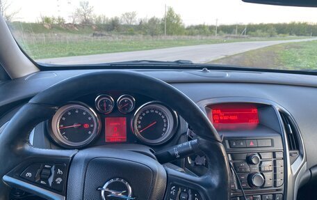 Opel Astra J, 2013 год, 1 000 000 рублей, 6 фотография