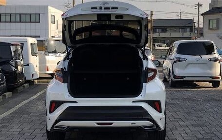Toyota C-HR I рестайлинг, 2021 год, 1 490 000 рублей, 7 фотография