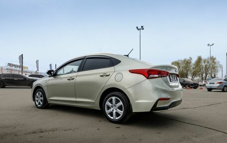 Hyundai Solaris II рестайлинг, 2016 год, 960 000 рублей, 7 фотография