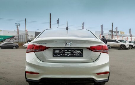 Hyundai Solaris II рестайлинг, 2016 год, 960 000 рублей, 6 фотография