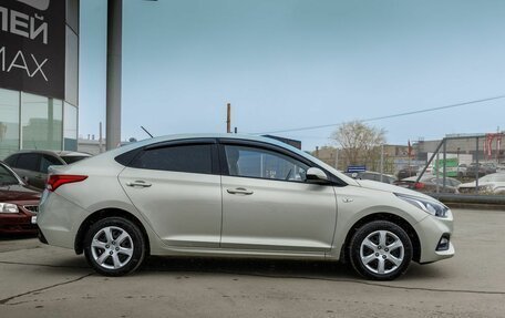 Hyundai Solaris II рестайлинг, 2016 год, 960 000 рублей, 4 фотография