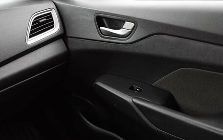 Hyundai Solaris II рестайлинг, 2016 год, 960 000 рублей, 19 фотография