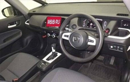 Honda Fit, 2020 год, 1 000 000 рублей, 5 фотография