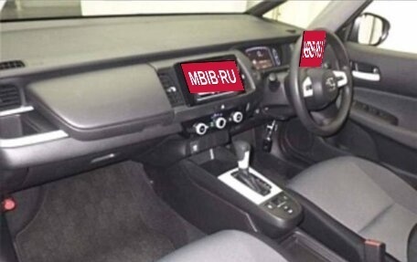 Honda Fit, 2020 год, 1 000 000 рублей, 4 фотография