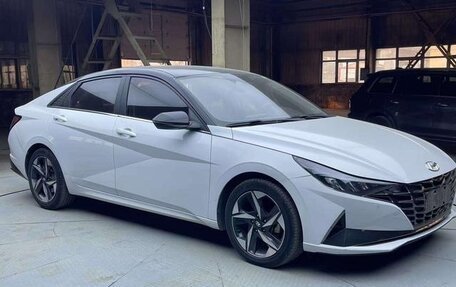 Hyundai Elantra, 2022 год, 1 300 300 рублей, 2 фотография