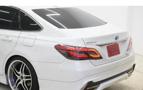 Toyota Crown, 2020 год, 2 400 000 рублей, 21 фотография