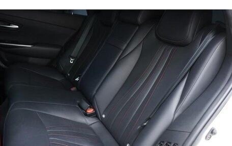 Toyota Crown, 2020 год, 2 400 000 рублей, 27 фотография