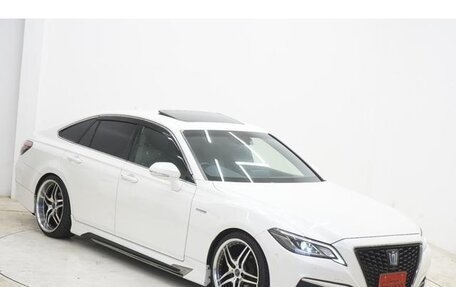 Toyota Crown, 2020 год, 2 400 000 рублей, 31 фотография