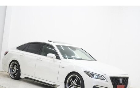 Toyota Crown, 2020 год, 2 400 000 рублей, 29 фотография