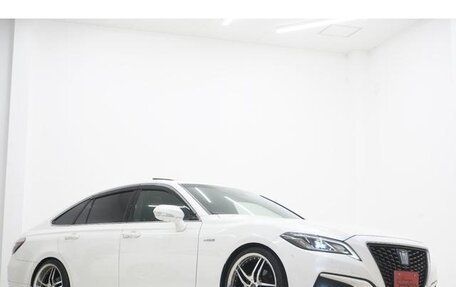 Toyota Crown, 2020 год, 2 400 000 рублей, 30 фотография