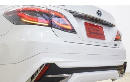 Toyota Crown, 2020 год, 2 400 000 рублей, 39 фотография