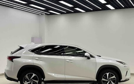 Lexus NX I, 2021 год, 3 700 000 рублей, 3 фотография
