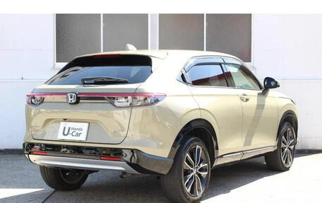 Honda Vezel, 2022 год, 2 600 000 рублей, 2 фотография