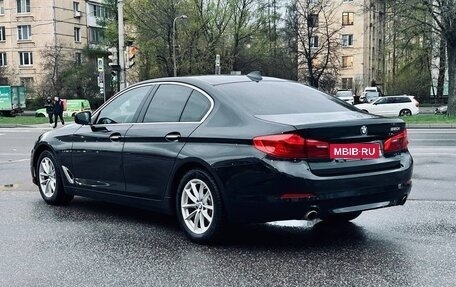 BMW 5 серия, 2018 год, 2 100 000 рублей, 3 фотография