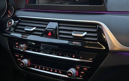 BMW 5 серия, 2018 год, 2 100 000 рублей, 21 фотография