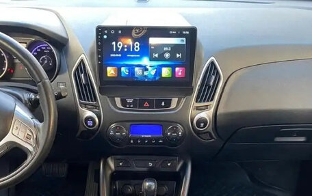 Hyundai ix35 I рестайлинг, 2010 год, 1 150 000 рублей, 8 фотография