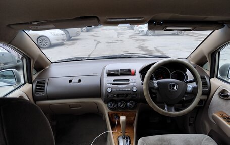Honda Fit Aria, 2002 год, 350 000 рублей, 2 фотография
