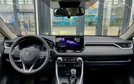 Toyota RAV4, 2025 год, 4 880 000 рублей, 12 фотография