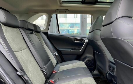 Toyota RAV4, 2025 год, 4 880 000 рублей, 23 фотография